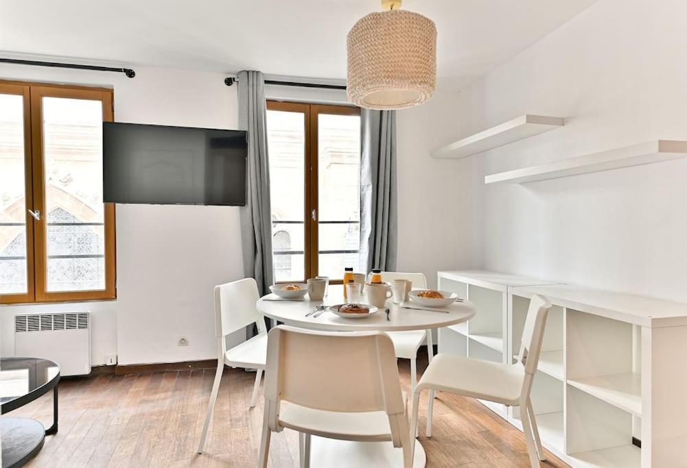 Appartement Paisible Et Central Rivoli 파리 외부 사진